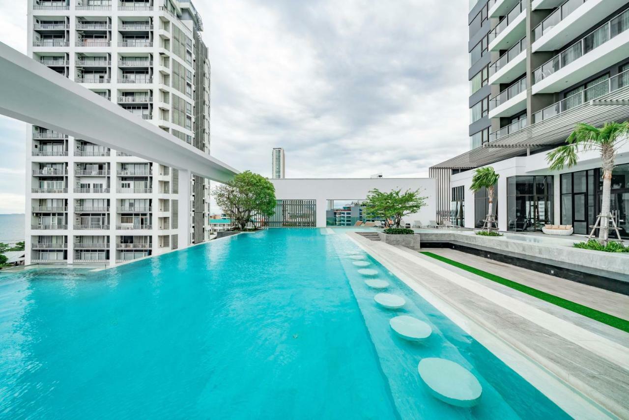 Pattaya Aeras Condotel Jomtien Beach Exterior photo